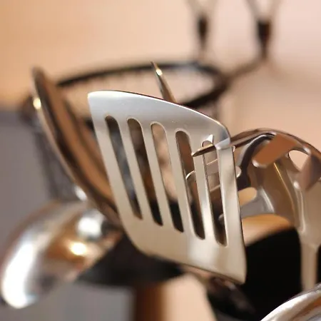 Lila's * Ασπροβάλτα