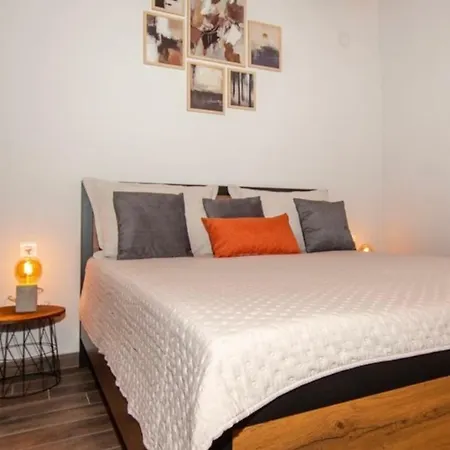 Διαμέρισμα Lila's Ασπροβάλτα