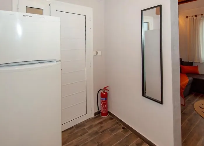 Lila's Аспровальта